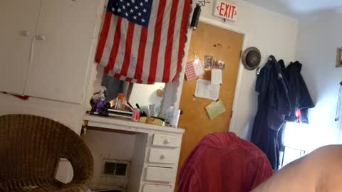 Snapshot of hoglegg99384194 chatting on 05.26.26 hoglegg99384194 online show from 05.26.26