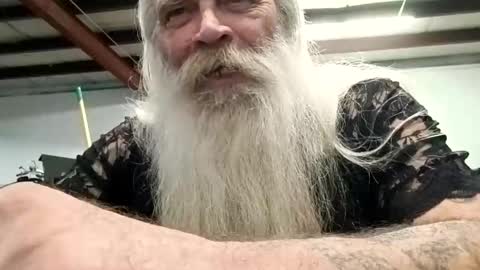 Snapshot of hogschlong63 chatting on 10.26.25 Hogschlong63 online show from 10.26.25