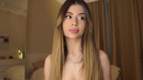 Snapshot of holayoula chatting on 02.27.26 Moni Monica online show from 02.27.26