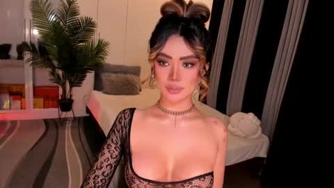 Ms. Laura online show from 11.28.25