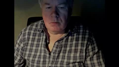 Snapshot of holgerhb53 chatting on 11.14.25 Holger online show from 11.14.25