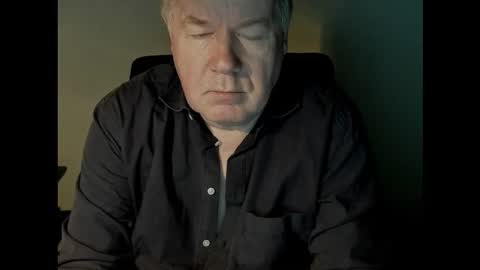 Snapshot of holgerhb53 chatting on 11.20.25 Holger online show from 11.20.25