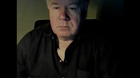 Snapshot of holgerhb53 chatting on 11.25.25 Holger online show from 11.25.25