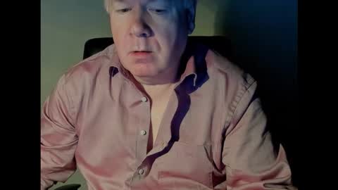 Snapshot of holgerhb53 chatting on 11.26.25 Holger online show from 11.26.25