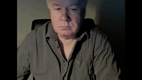 Snapshot of holgerhb53 chatting on 11.29.25 Holger online show from 11.29.25