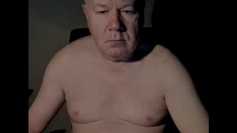 Snapshot of holgerhb53 chatting on 12.14.25 Holger online show from 12.14.25