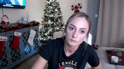 Holi Hurricane online show from 12.16.24