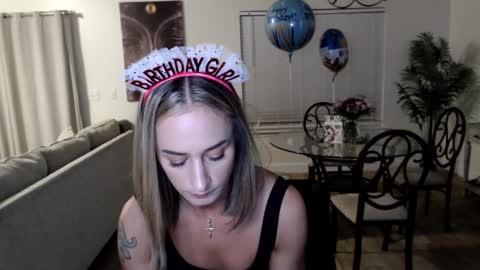 Holi Hurricane online show from 01.20.25