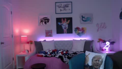 Holi Hurricane online show from 09.13.25