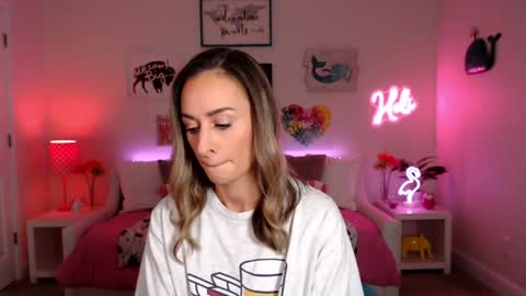 Holi Hurricane online show from 11.22.25