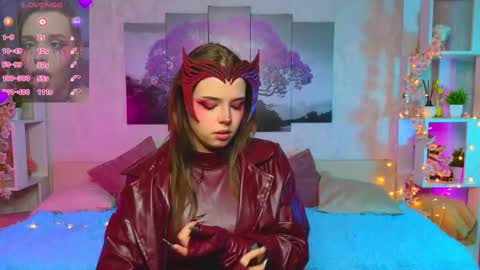 Snapshot of hollisbelch chatting on 02.27.25 Lux online show from 02.27.25