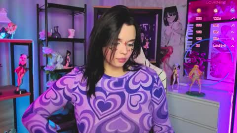 Snapshot of hollisbelch chatting on 10.19.25 Lux online show from 10.19.25