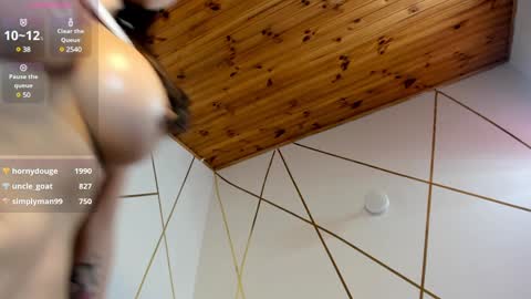 Snapshot of holly__milk chatting on 01.16.25 Laura Hey GuysI have more 40 videos FULL MILK Of Hollymilk1 online show from 01.16.25