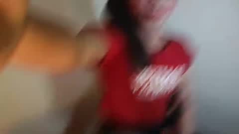 Snapshot of holly_sugar20 chatting on 12.15.25 Mika Duhay Velat online show from 12.15.25