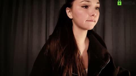 hollyextra online show from 11.04.25