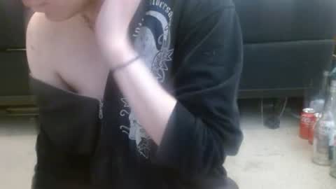 Snapshot of hollyhawkes chatting on 07.19.26 Holly Hawkes online show from 07.19.26