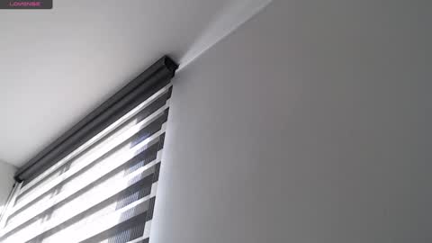 Snapshot of hollykoff chatting on 12.04.24 space online show from 12.04.24