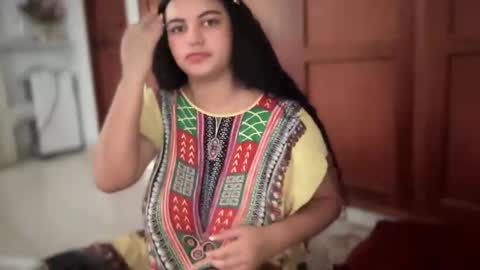 Snapshot of hollykoff chatting on 02.11.25 space online show from 02.11.25