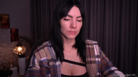 Holly Linder online show from 12.05.24