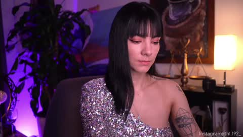 Holly Linder online show from 12.28.24