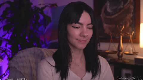 Holly Linder online show from 03.09.25