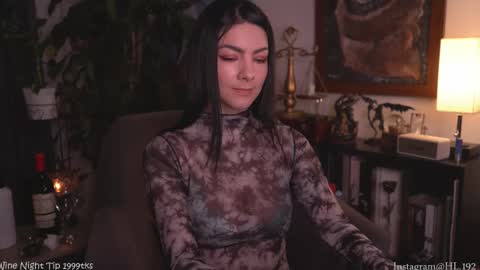 Holly Linder online show from 11.08.25