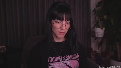 Holly Linder online show from 11.12.25