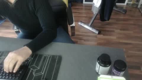 Snapshot of hollymollysucker chatting on 01.23.25 hollymollysucker online show from 01.23.25