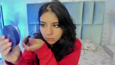 hollypeach_ online show from 08.03.26