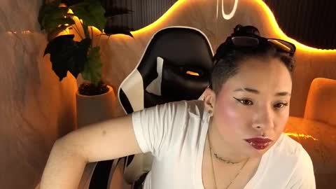 Holly  online show from 11.16.25