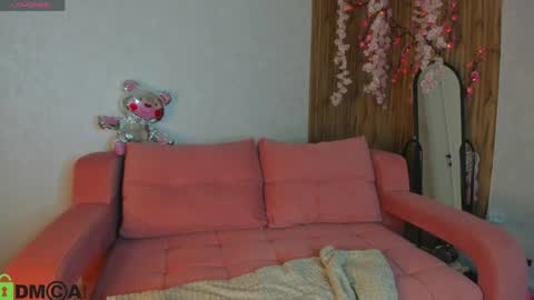 Snapshot of hollyray_ chatting on 04.06.26 Holly online show from 04.06.26