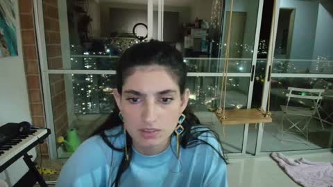 hollyshit_ online show from 09.23.25