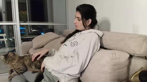 hollyshit_ online show from 09.24.25