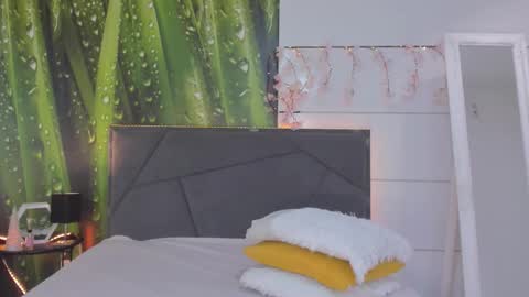 HollyTaillor online show from 02.08.26