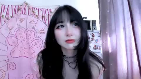Snapshot of holy420loly chatting on 06.19.26 Ho Lee Sheet online show from 06.19.26