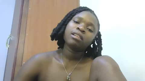 holy_ebony online show from 04.08.26