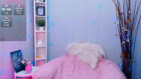 Holy girl online show from 11.08.25