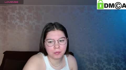 Welcome guys  Pleasure to see you all here  My name is MichaelaTip menu is active Private is open  online show from 02.03.25