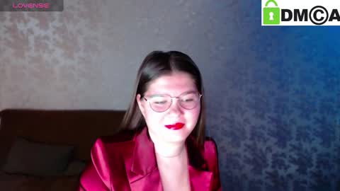 Welcome guys  Pleasure to see you all here  My name is MichaelaTip menu is active Private is open  online show from 02.21.25