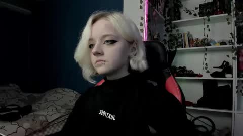 holy_mistresss online show from 11.08.25