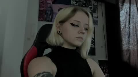 holy_mistresss online show from 07.06.26