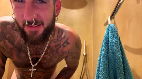 holycouplee online show from 08.05.26