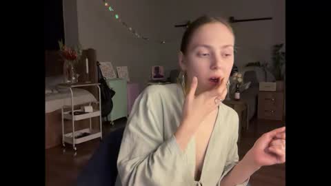 dori not holy get my tg channel with link from description under last photo online show from 09.20.25