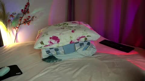 Vicky my another account here - desperate clit online show from 03.07.25