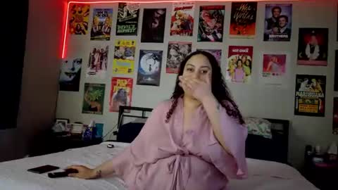 Honey online show from 09.18.25