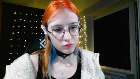 Snapshot of honelin chatting on 12.27.24 Honelints boyblonde hair AsterMIntfemboybrown hair online show from 12.27.24