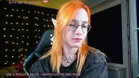 Snapshot of honelin chatting on 01.22.25 Honelints boyblonde hair AsterMIntfemboybrown hair online show from 01.22.25