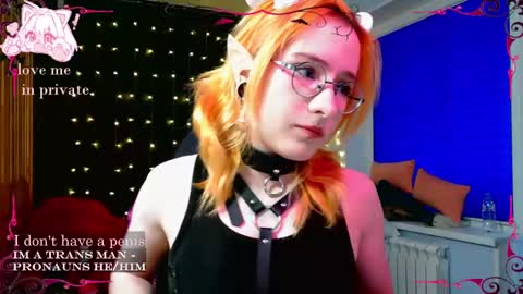 Snapshot of honelin chatting on 03.03.25 Honelints boyblonde hair AsterMIntfemboybrown hair online show from 03.03.25
