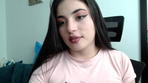 Honey Aynu online show from 12.03.24