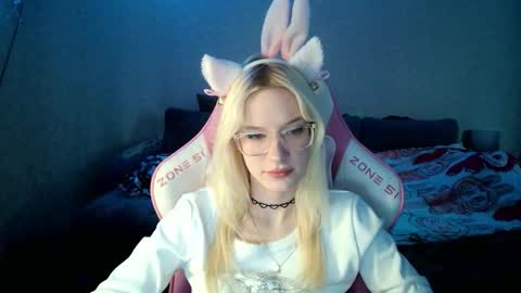 honey_bold online show from 12.17.25